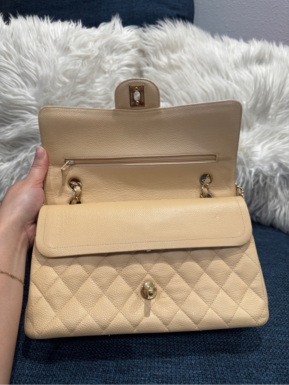 CHANEL Quilted Shoulder Bag in Beige with Gold Hardware - Picture 10 of 17